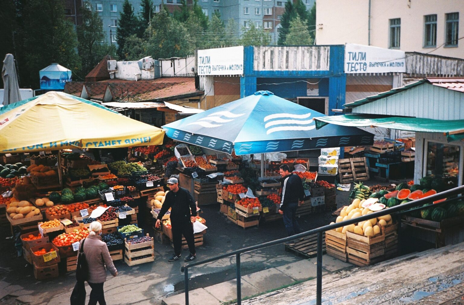 Zieleniak – tradycyjne miejsce zakupów świeżych warzyw, owoców i lokalnych produktów