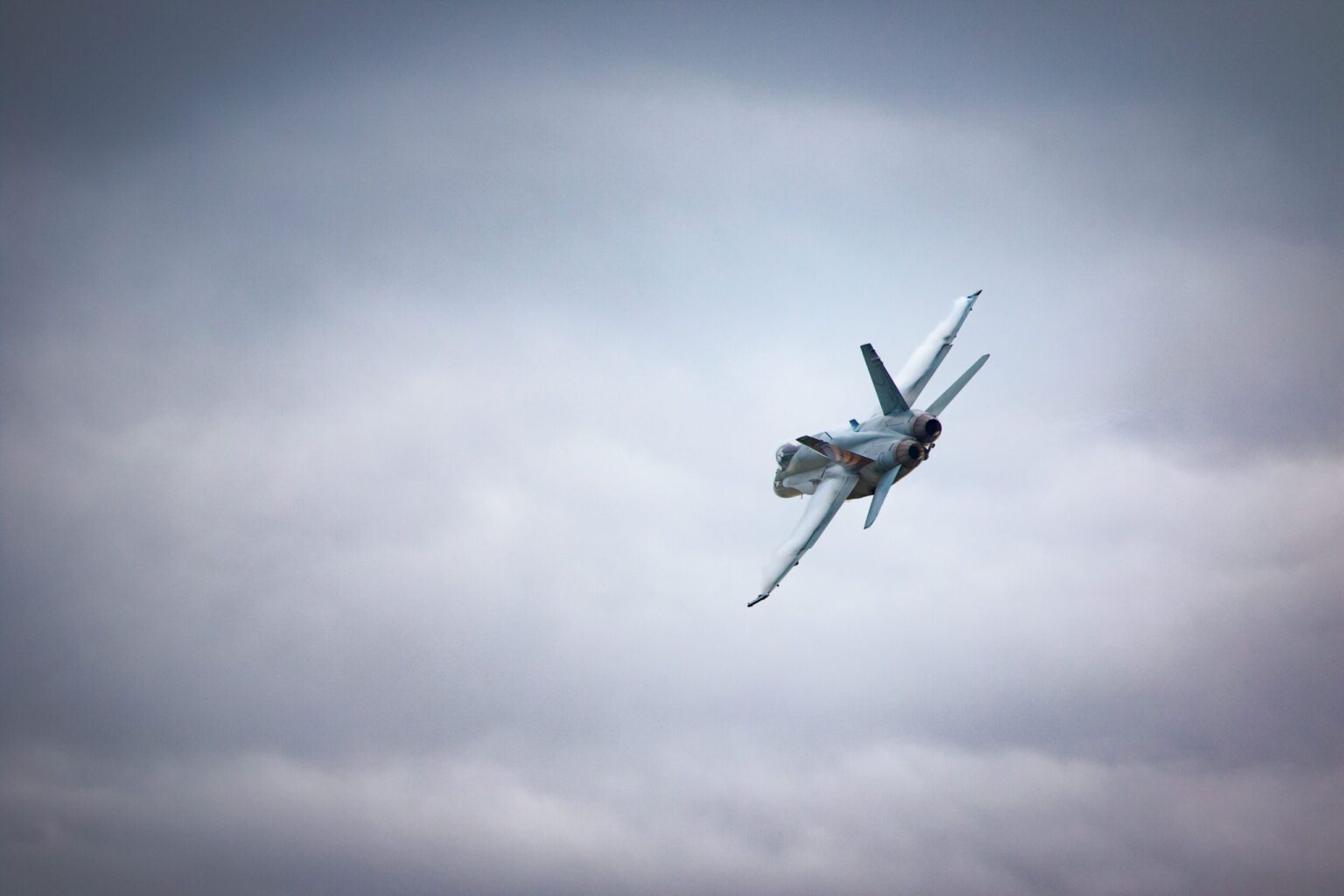 F14 – historia, konstrukcja i legenda myśliwca Grumman F-14 Tomcat